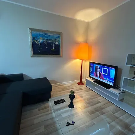 Alle's M Shyri 地拉那