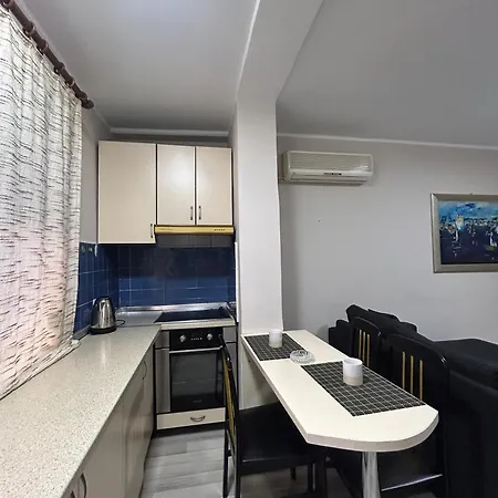 Alle's M Shyri 地拉那